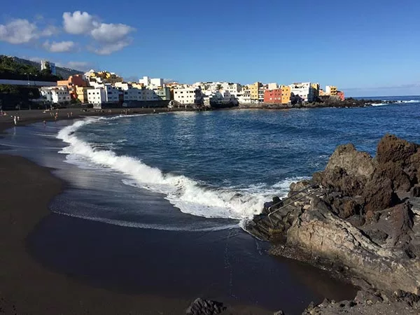 La imagen tiene un atributo ALT vacío; su nombre de archivo es Puerto_de_la_Cruz-Tenerife_029-jpg.webp
